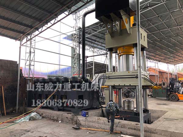 1000噸多工位熱鍛液壓機