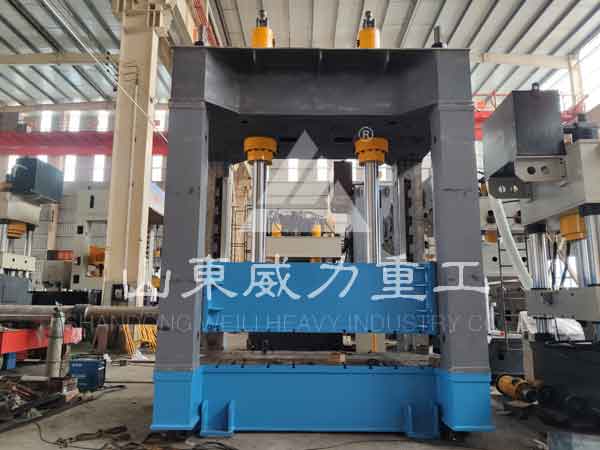 150噸框架式液壓機圖片